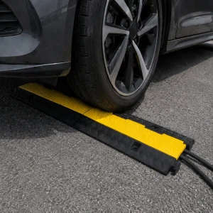Kabelbrücke 2-Kanal Gummi bis 15 Tonnen klappbarer PVC-Deckel